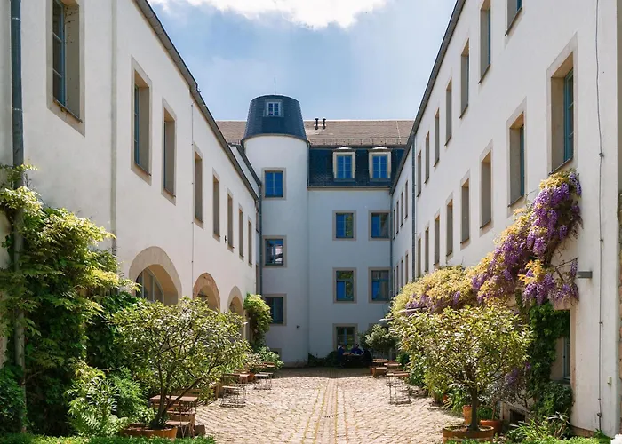Hofgarten 1824 Hotel garni